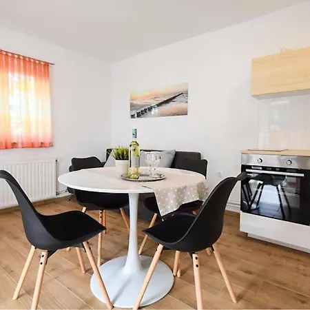 Appartamento 1 Bedroom Amazing In *