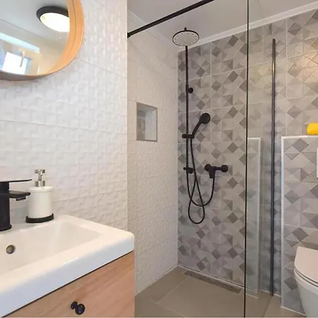 1 Bedroom Amazing In *