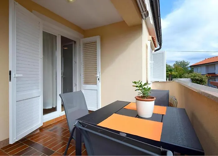 1 Bedroom Amazing In Čižići